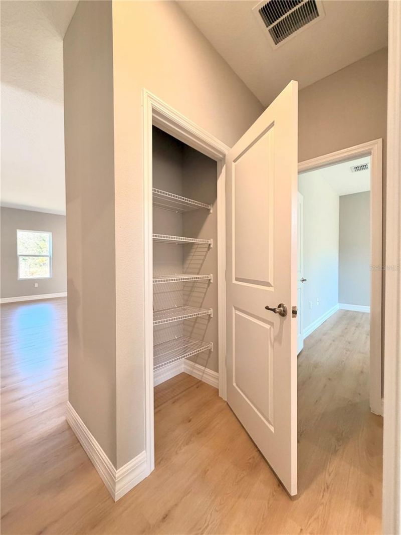 132 W Prairie Street, Center Hill, FL 33514 Photo