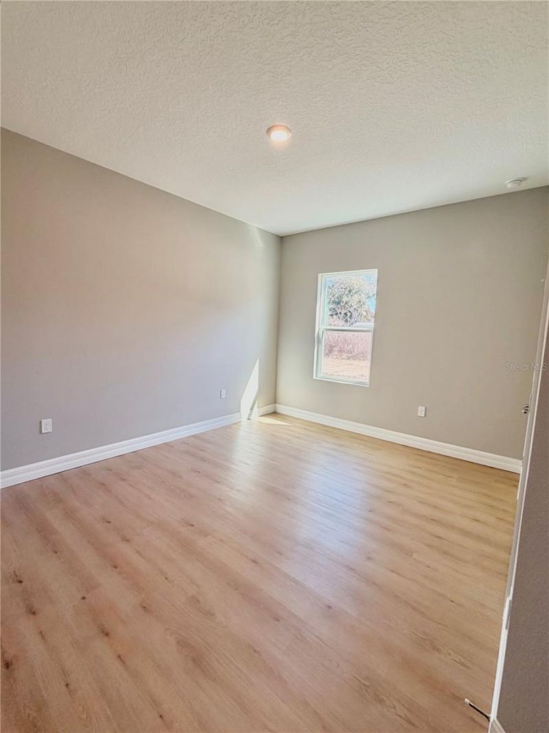 132 W Prairie Street, Center Hill, FL 33514 Photo