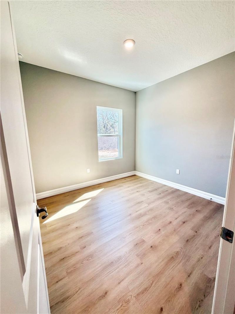 132 W Prairie Street, Center Hill, FL 33514 Photo