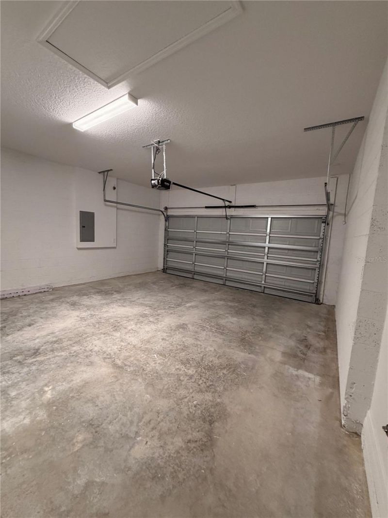 132 W Prairie Street, Center Hill, FL 33514 Photo