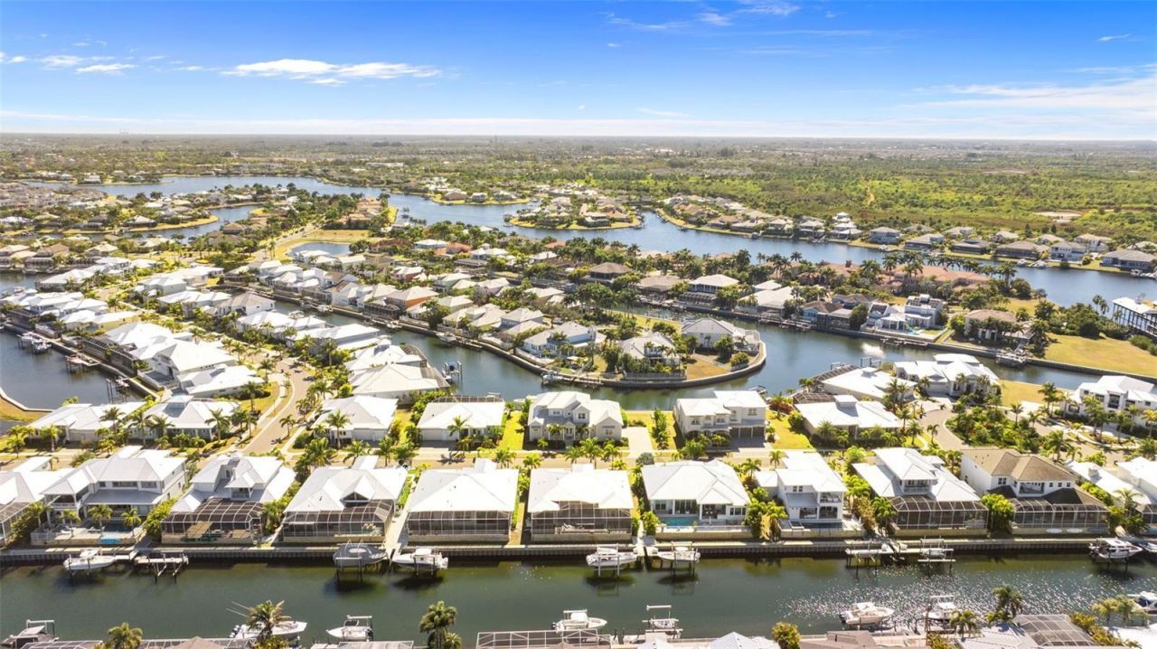 708 Pinckney Drive, Apollo Beach, FL 33572 Photo