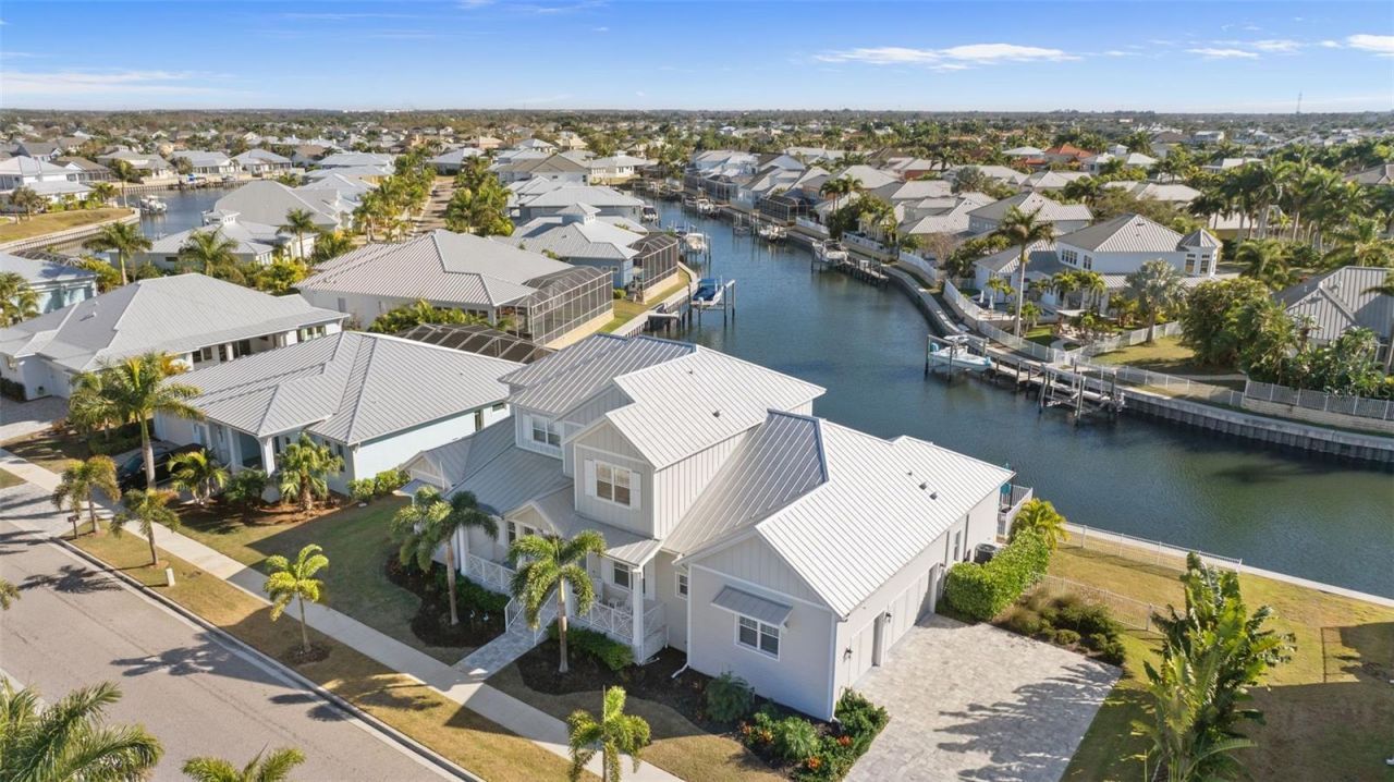 708 Pinckney Drive, Apollo Beach, FL 33572 Photo