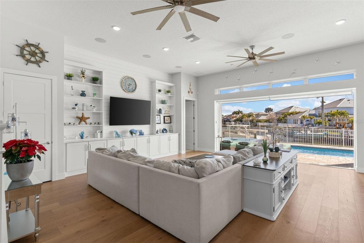 708 Pinckney Drive, Apollo Beach, FL 33572 Photo