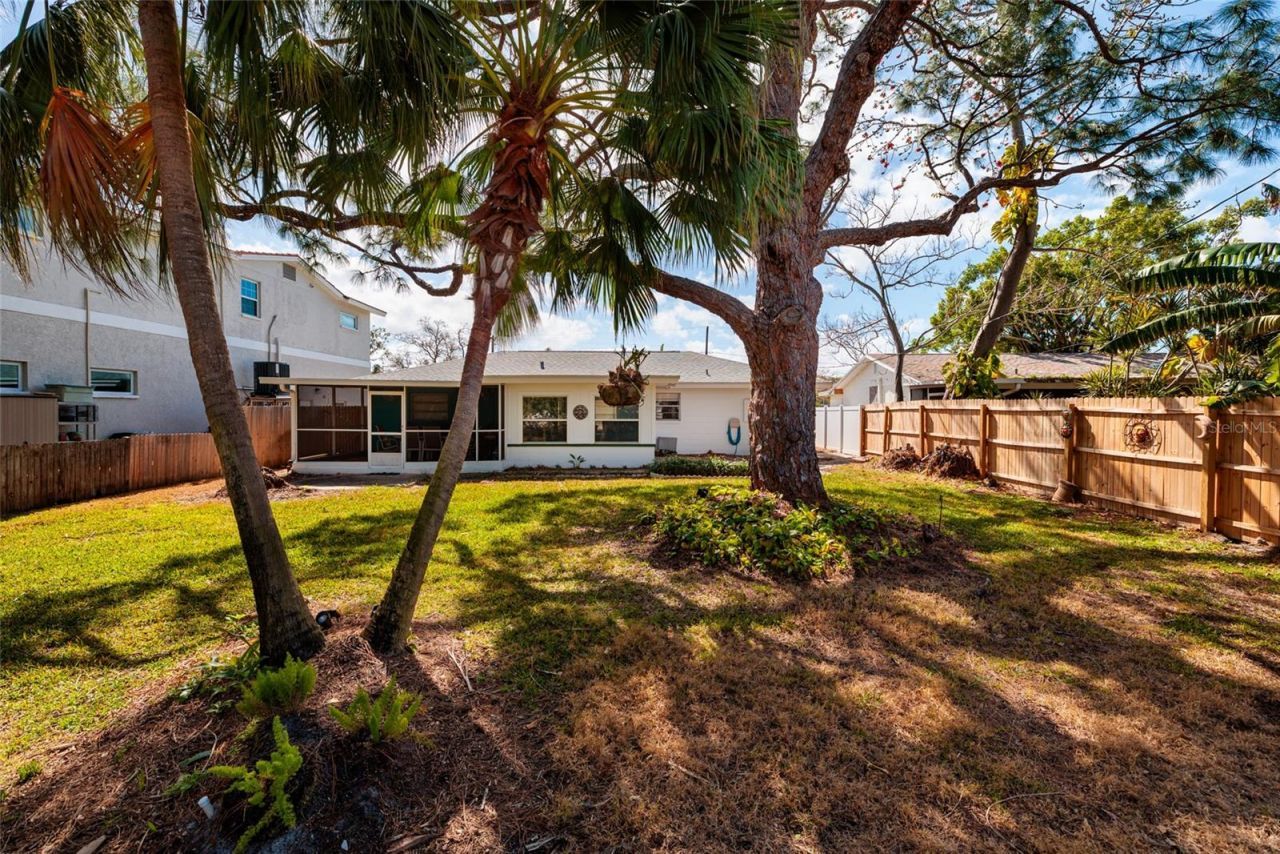 349 89th Avenue Ne, Saint Petersburg, FL 33702 Photo