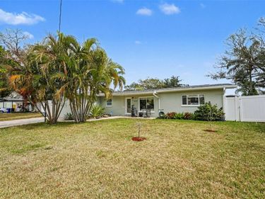 339 SHORE DRIVE E, OLDSMAR, FL 34677