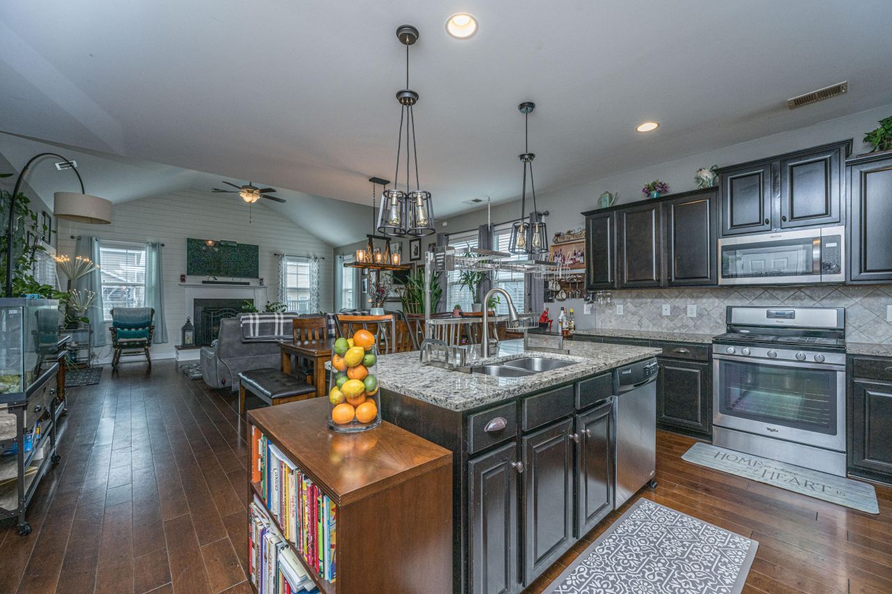 342 Fox Ridge Lane Photo 9