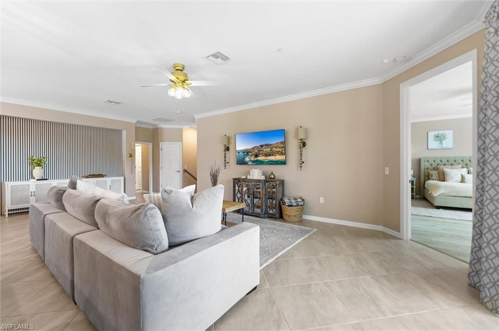 12027 Hawthorn Lake Dr, Unit 202, Fort Myers, FL 33913 Photo