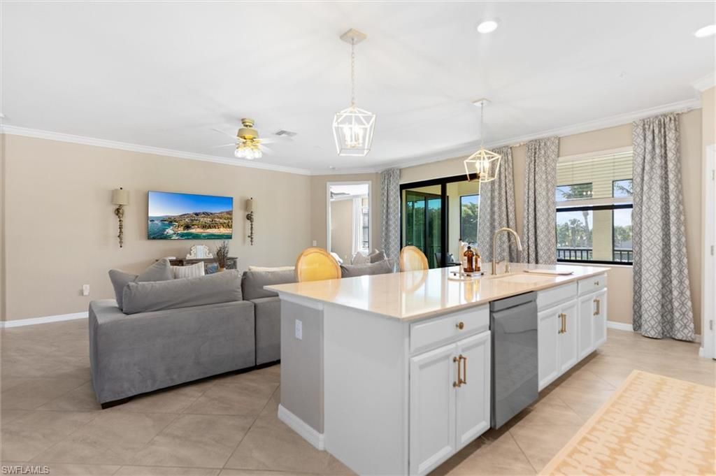 12027 Hawthorn Lake Dr, Unit 202, Fort Myers, FL 33913 Photo