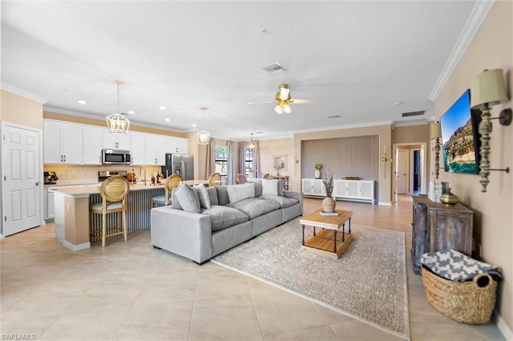12027 Hawthorn Lake Dr, Unit 202, Fort Myers, FL 33913 Photo