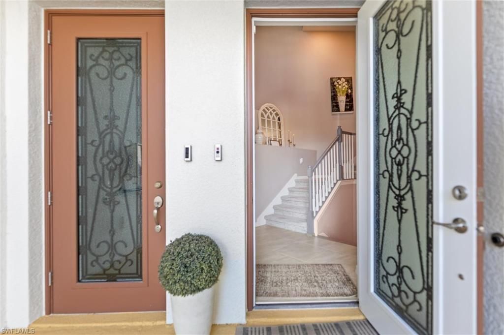 12027 Hawthorn Lake Dr, Unit 202, Fort Myers, FL 33913 Photo