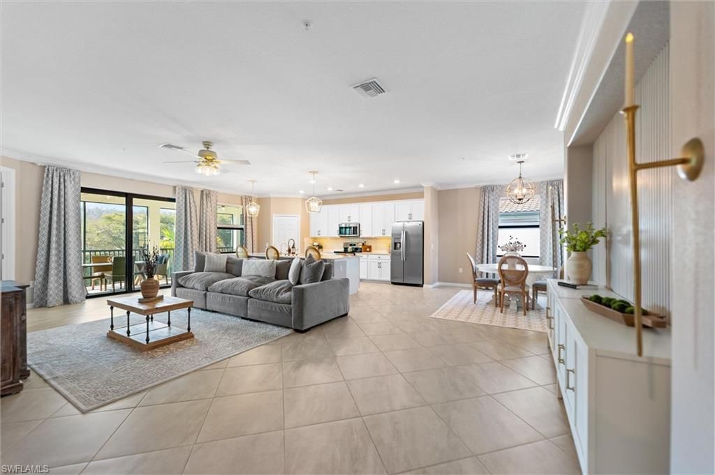 12027 Hawthorn Lake Dr, Unit 202, Fort Myers, FL 33913 Photo