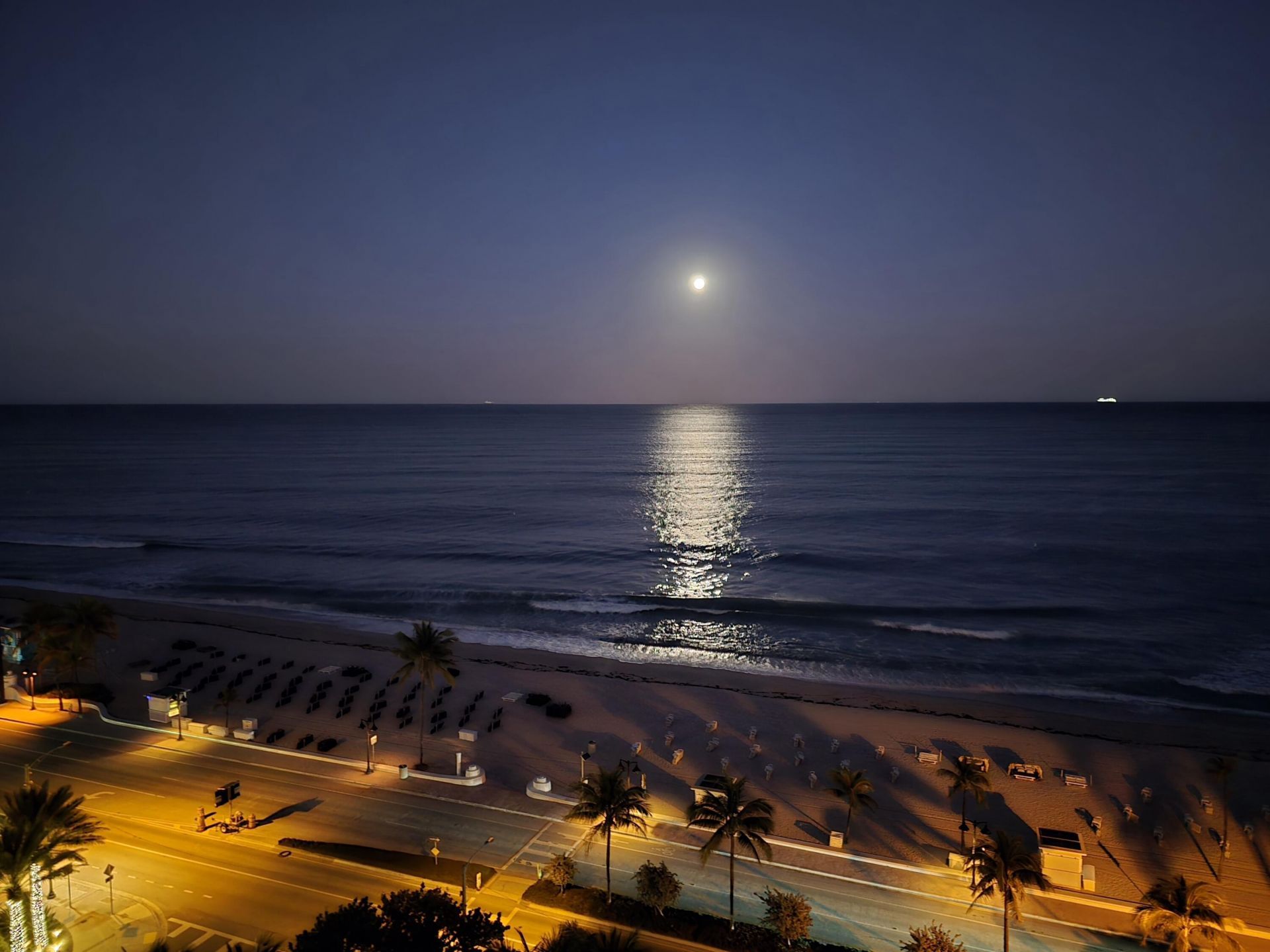 525 N Fort Lauderdale Beach Boulevard, Unit 901, Fort Lauderdale, FL 33304 Photo