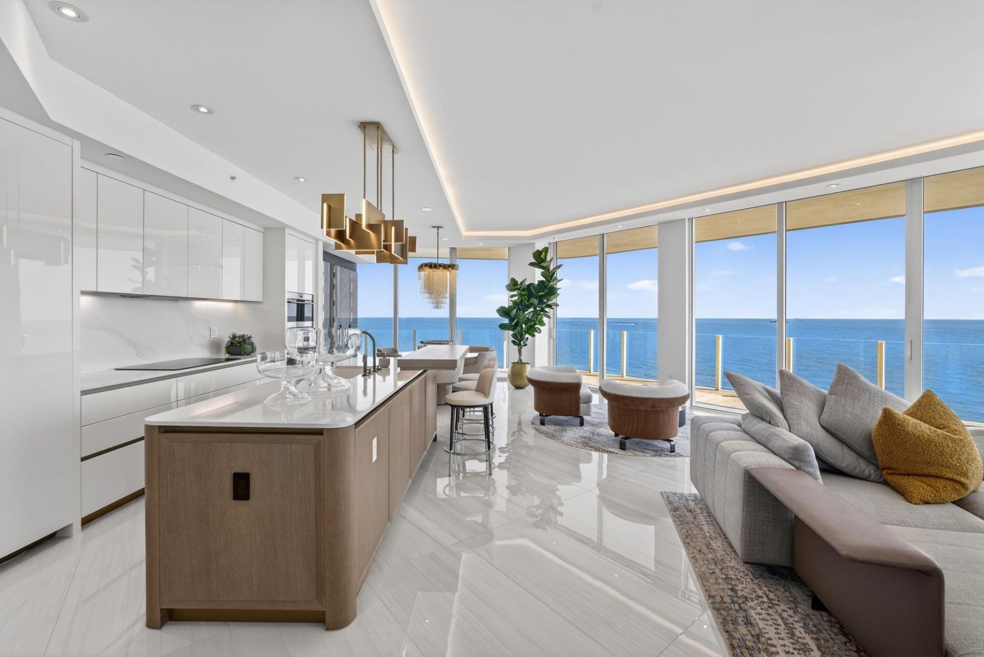 525 N Fort Lauderdale Beach Boulevard, Unit 901, Fort Lauderdale, FL 33304 Photo