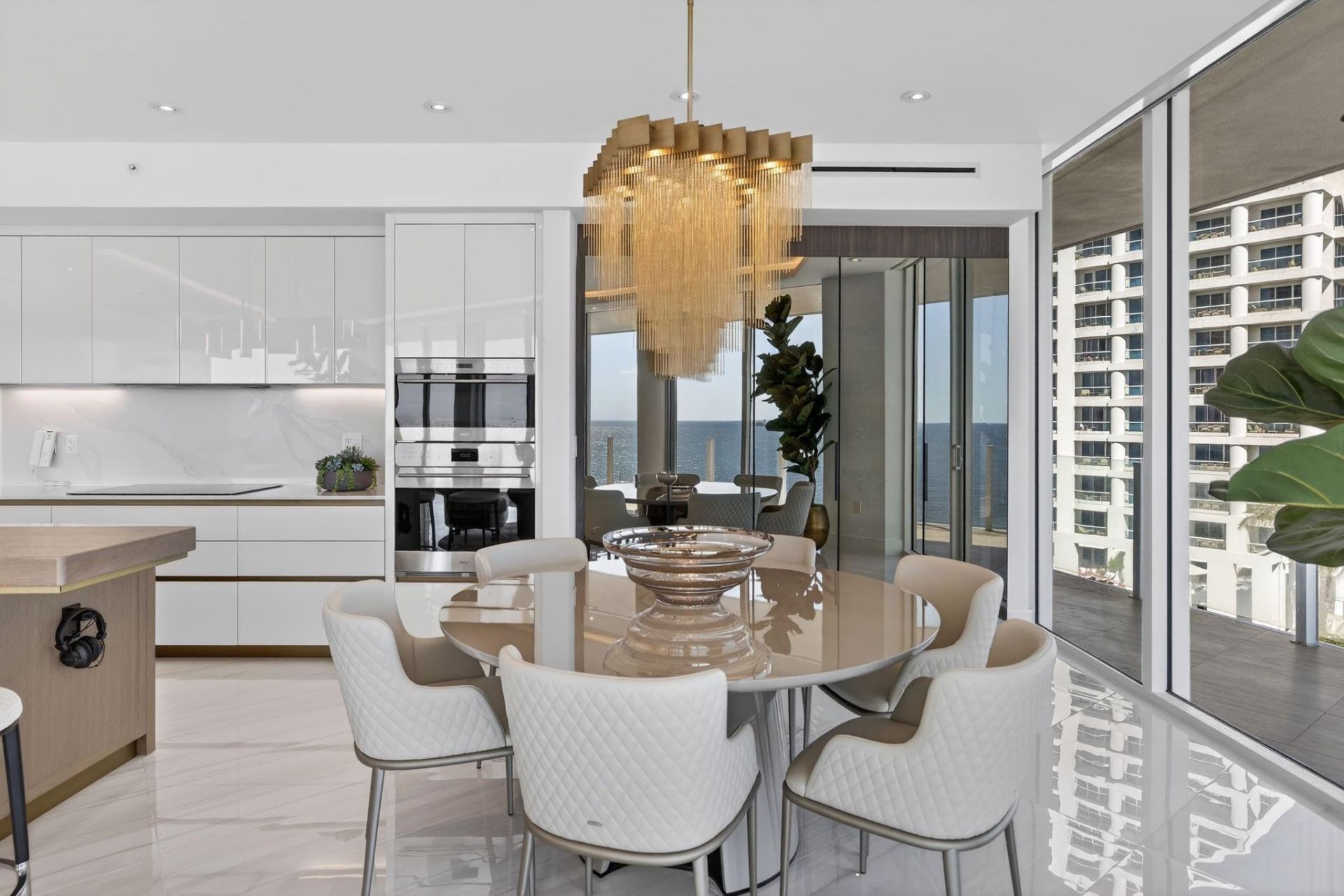 525 N Fort Lauderdale Beach Boulevard, Unit 901, Fort Lauderdale, FL 33304 Photo