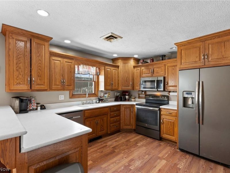 430 S Main Street, Bethesda, OH 43719 Photo 8