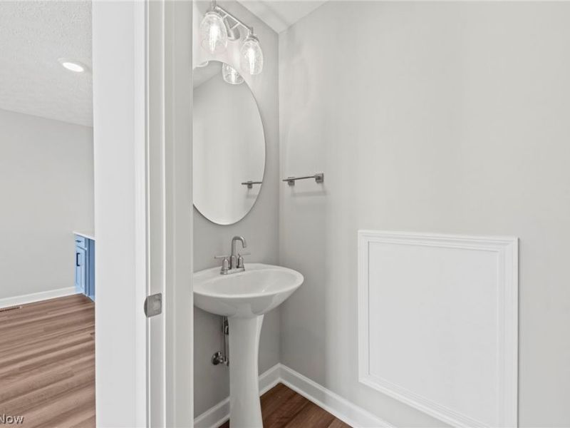 457 Harbor Lane, Lorain, OH 44052 Photo 14