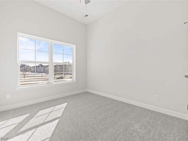 457 Harbor Lane, Lorain, OH 44052 Photo 21