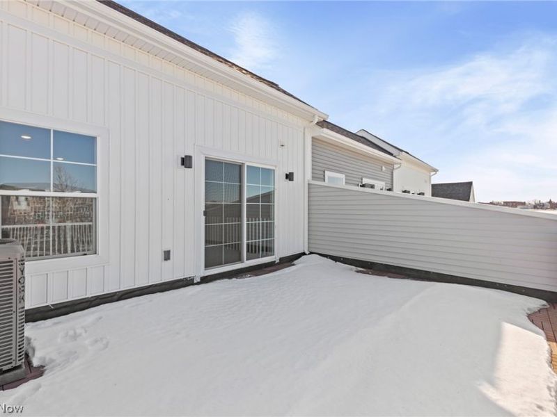 457 Harbor Lane, Lorain, OH 44052 Photo 31