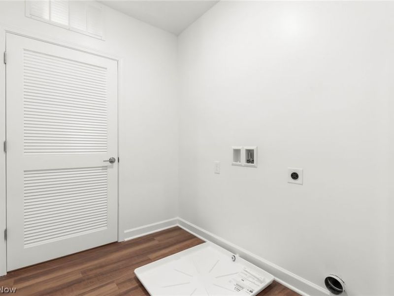 461 Harbor Lane, Lorain, OH 44052 Photo 18