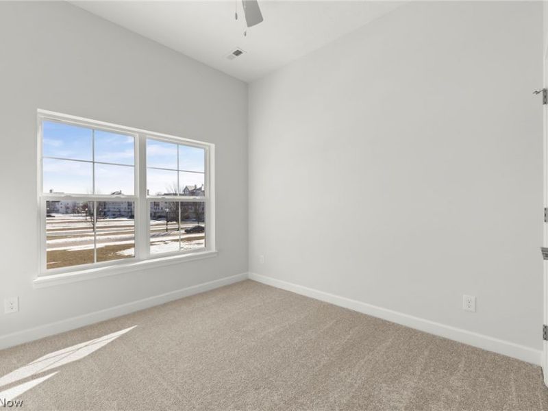 461 Harbor Lane, Lorain, OH 44052 Photo 22