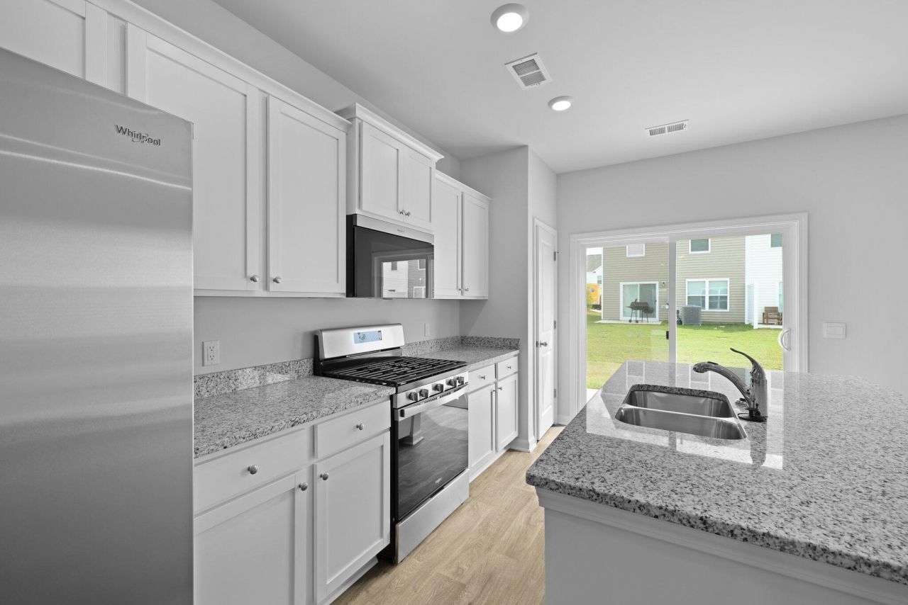 325 Bluebell Way Photo 8