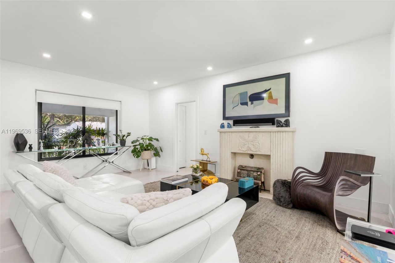 312 NE 90th St , El Portal, FL 33138 Photo