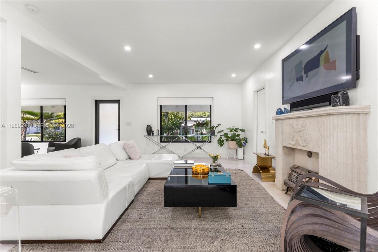 312 NE 90th St , El Portal, FL 33138 Photo