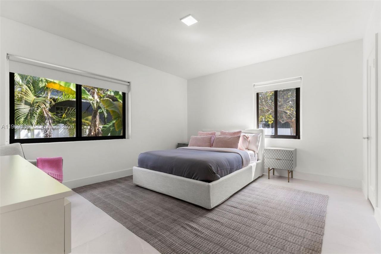 312 NE 90th St , El Portal, FL 33138 Photo