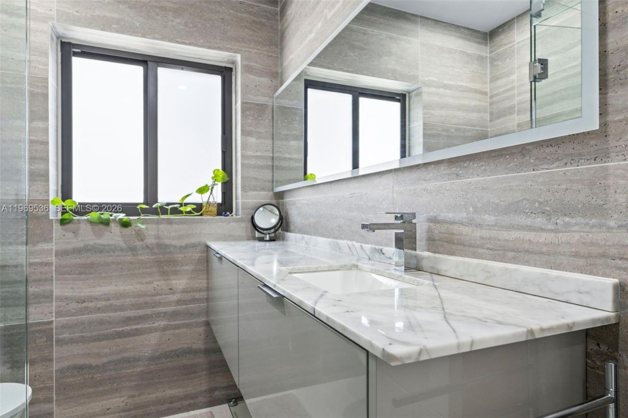 312 NE 90th St , El Portal, FL 33138 Photo