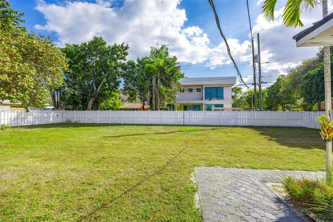 312 NE 90th St , El Portal, FL 33138 Photo