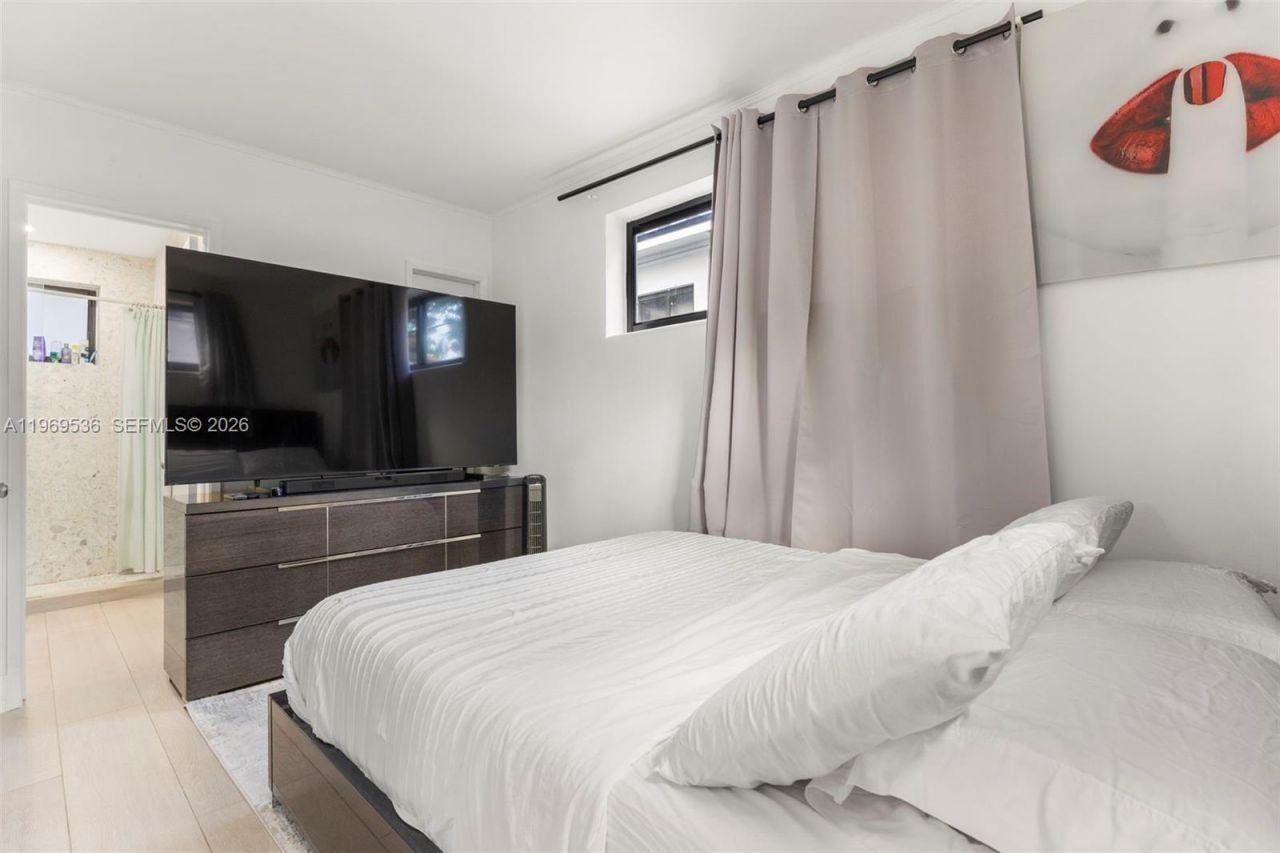 312 NE 90th St , El Portal, FL 33138 Photo