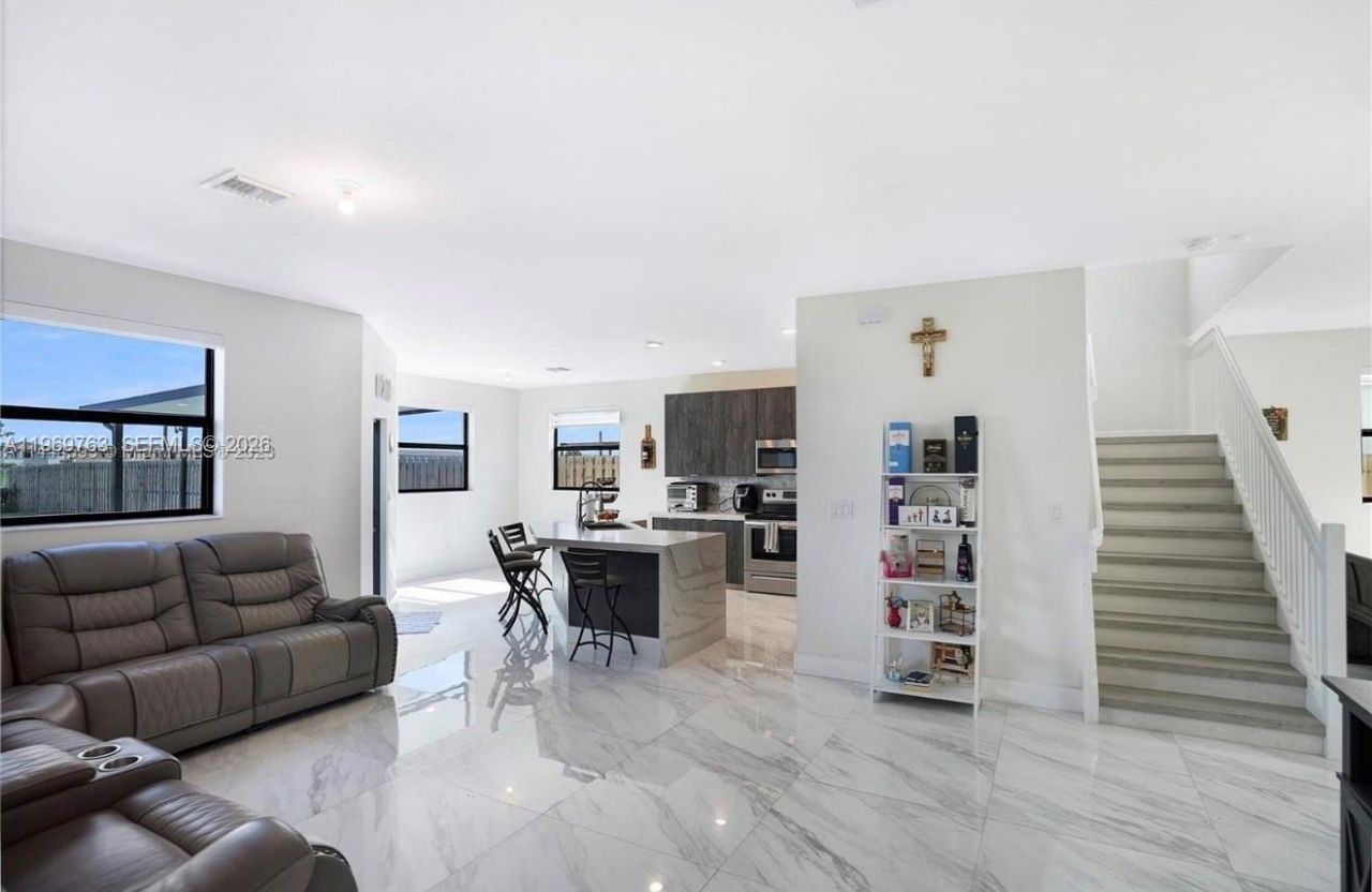 10321 SW 232nd St , Cutler Bay, FL 33190 Photo