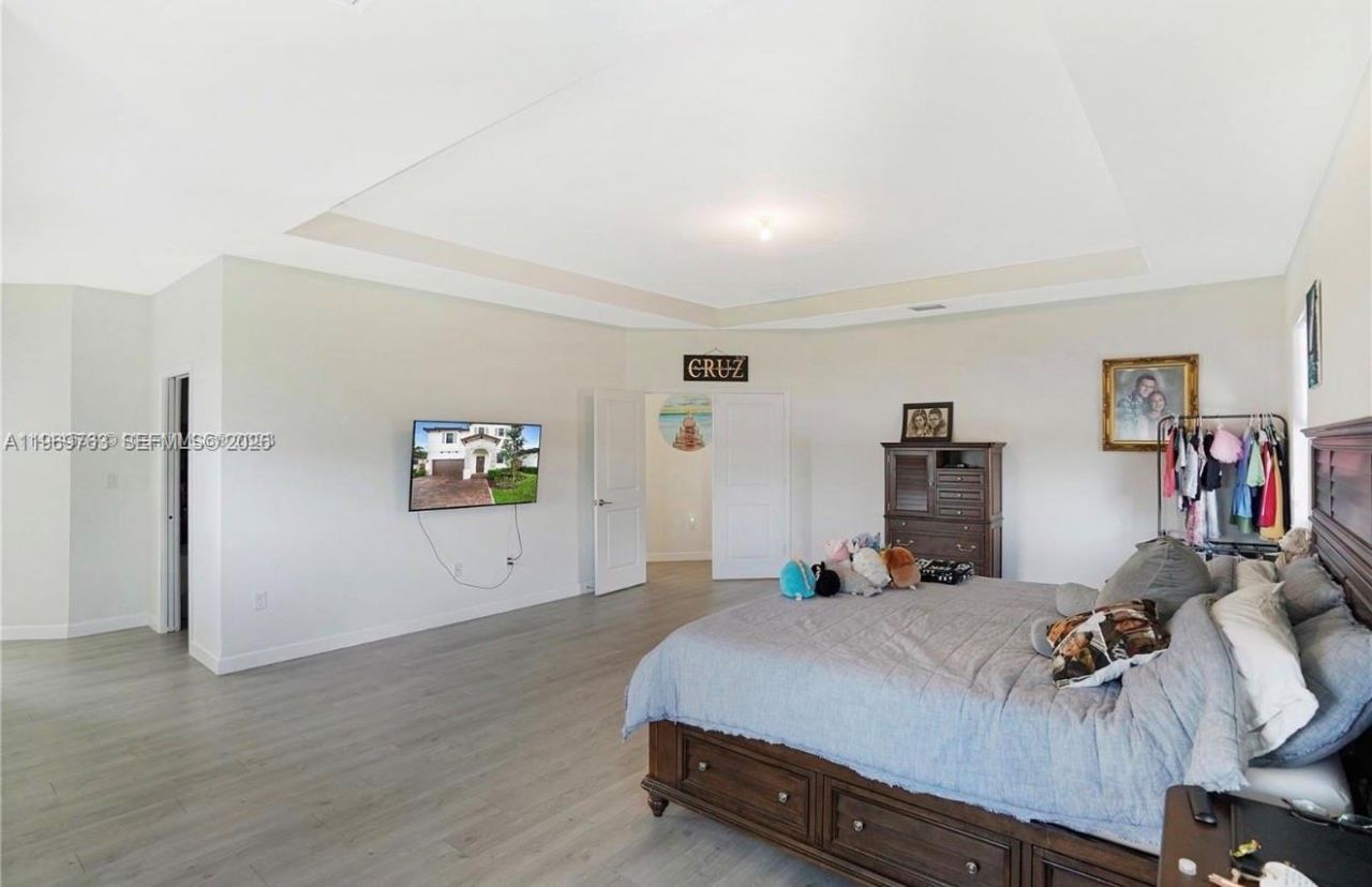 10321 SW 232nd St , Cutler Bay, FL 33190 Photo