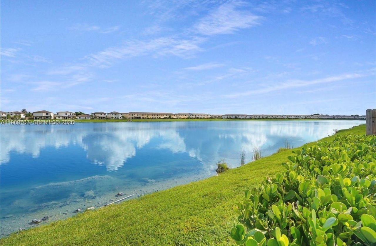 10321 SW 232nd St , Cutler Bay, FL 33190 Photo