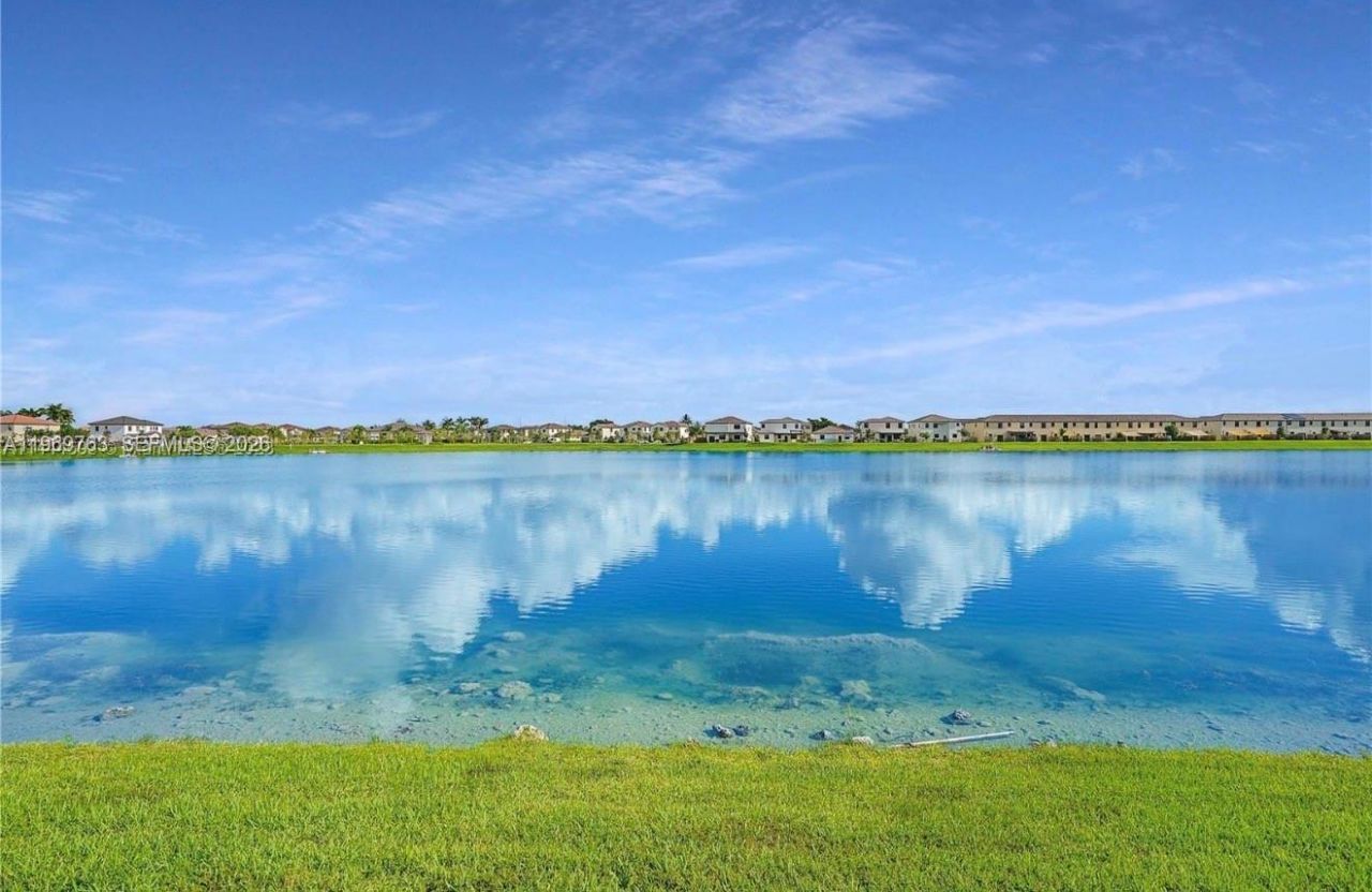 10321 SW 232nd St , Cutler Bay, FL 33190 Photo