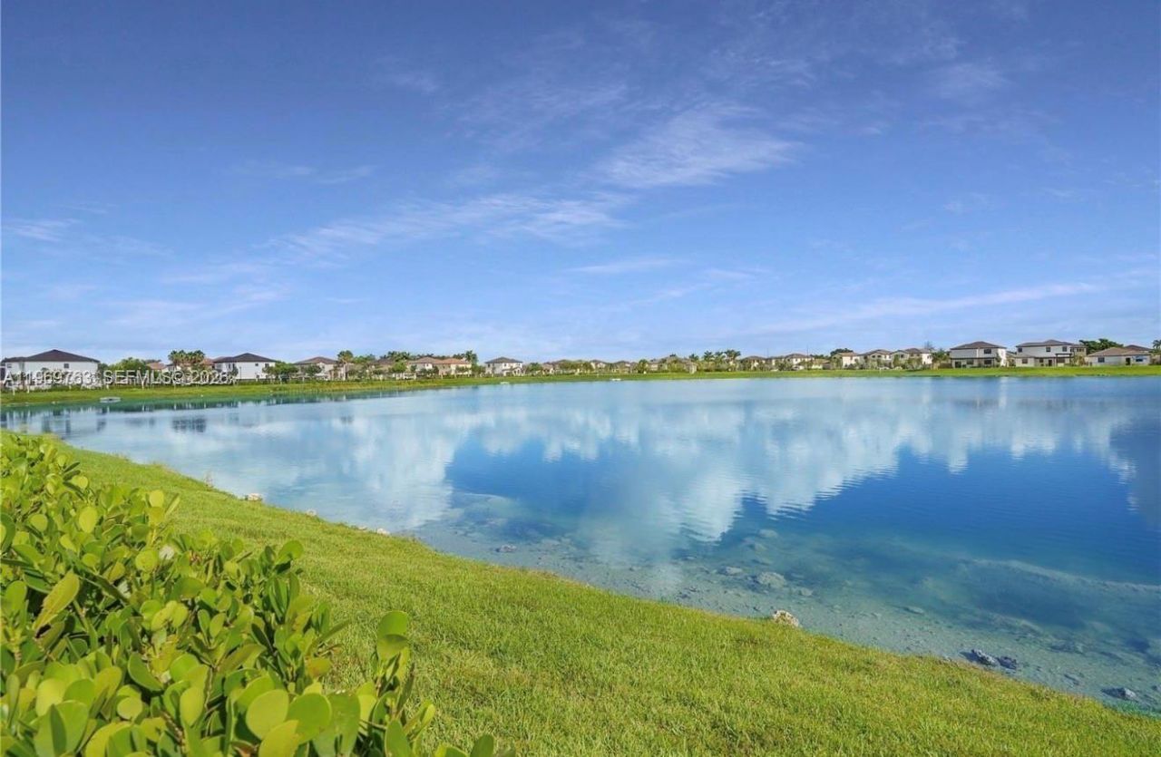 10321 SW 232nd St , Cutler Bay, FL 33190 Photo