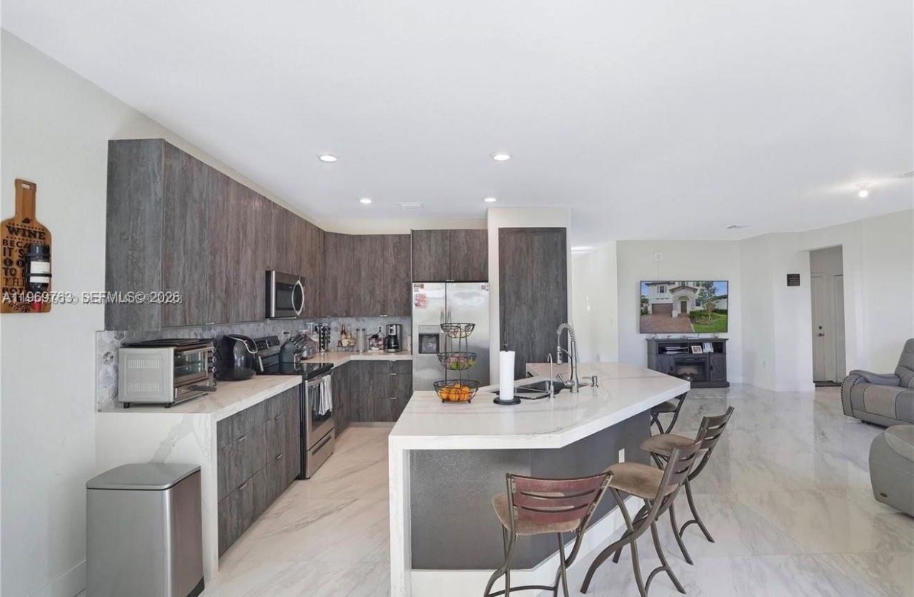 10321 SW 232nd St , Cutler Bay, FL 33190 Photo