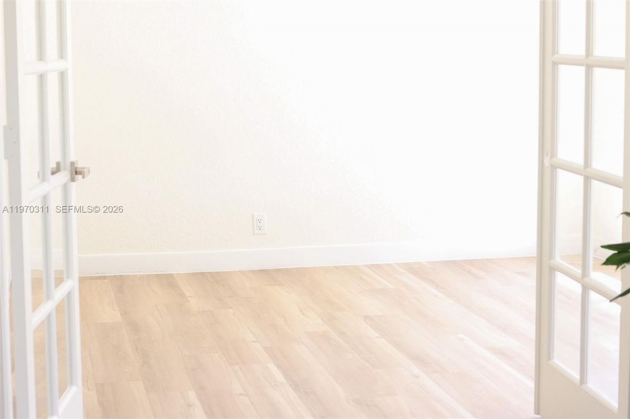 3250 N Palm Aire Dr, Unit 202, Pompano Beach, FL 33069 Photo