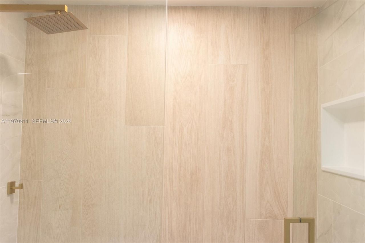 3250 N Palm Aire Dr, Unit 202, Pompano Beach, FL 33069 Photo