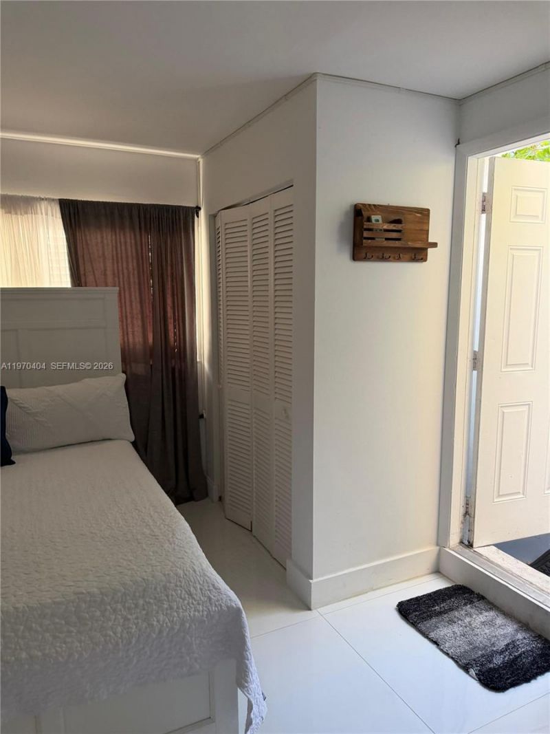 45 SW 28th Rd , Miami, FL 33129 Photo