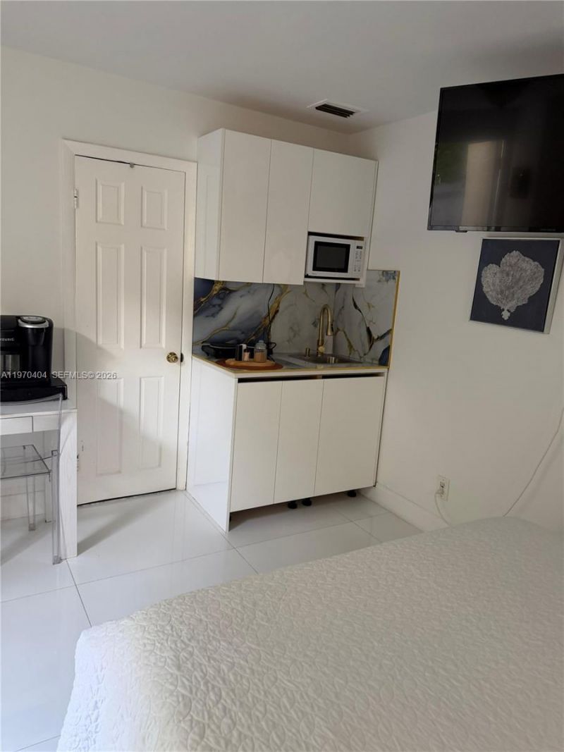 45 SW 28th Rd , Miami, FL 33129 Photo