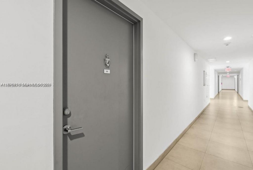 2651 NE 212th Ter, Unit 105, Miami, FL 33180 Photo