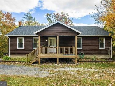 8499 COPPERHEAD ROAD, SINGERS GLEN, VA 22850