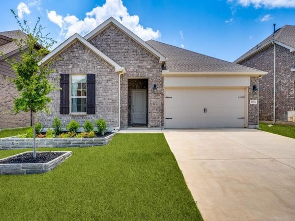 10324 Fall Brook Drive, Aubrey, TX 76227