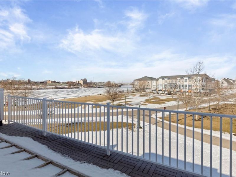 453 Harbor Lane, Lorain, OH 44052 Photo 37