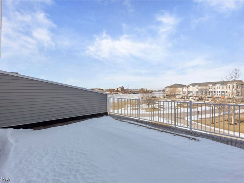 453 Harbor Lane, Lorain, OH 44052 Photo 39