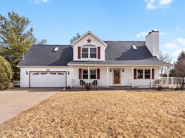 8507 51ST Street Court, Coal Valley, IL 61240