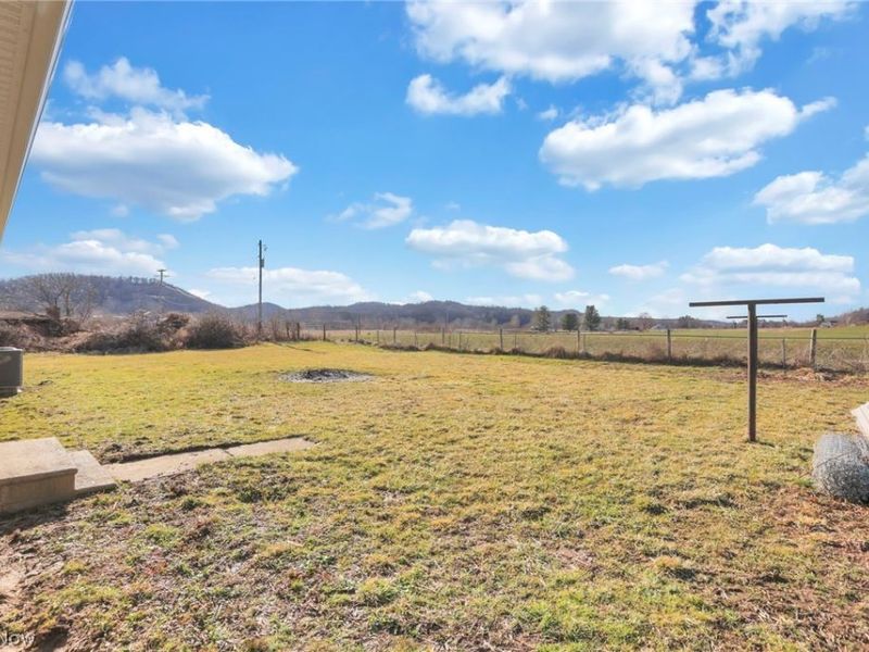 20595 Happy Hollow Road, Laurelville, OH 43135 Photo 19