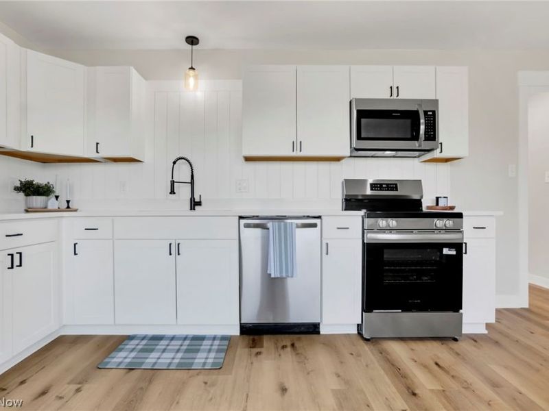 20595 Happy Hollow Road, Laurelville, OH 43135 Photo 6