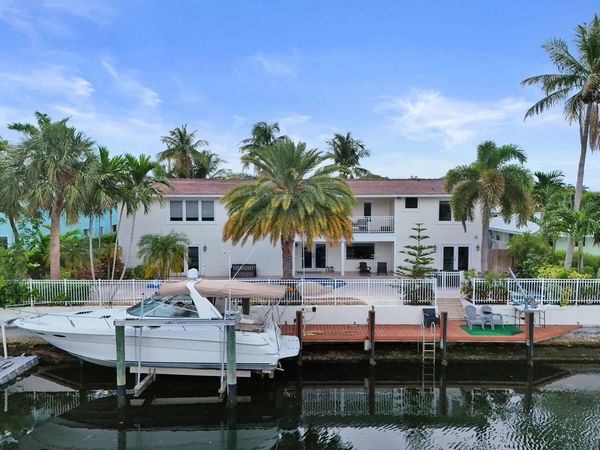 4011 NE 26th Avenue, Lighthouse Point, FL 33064
